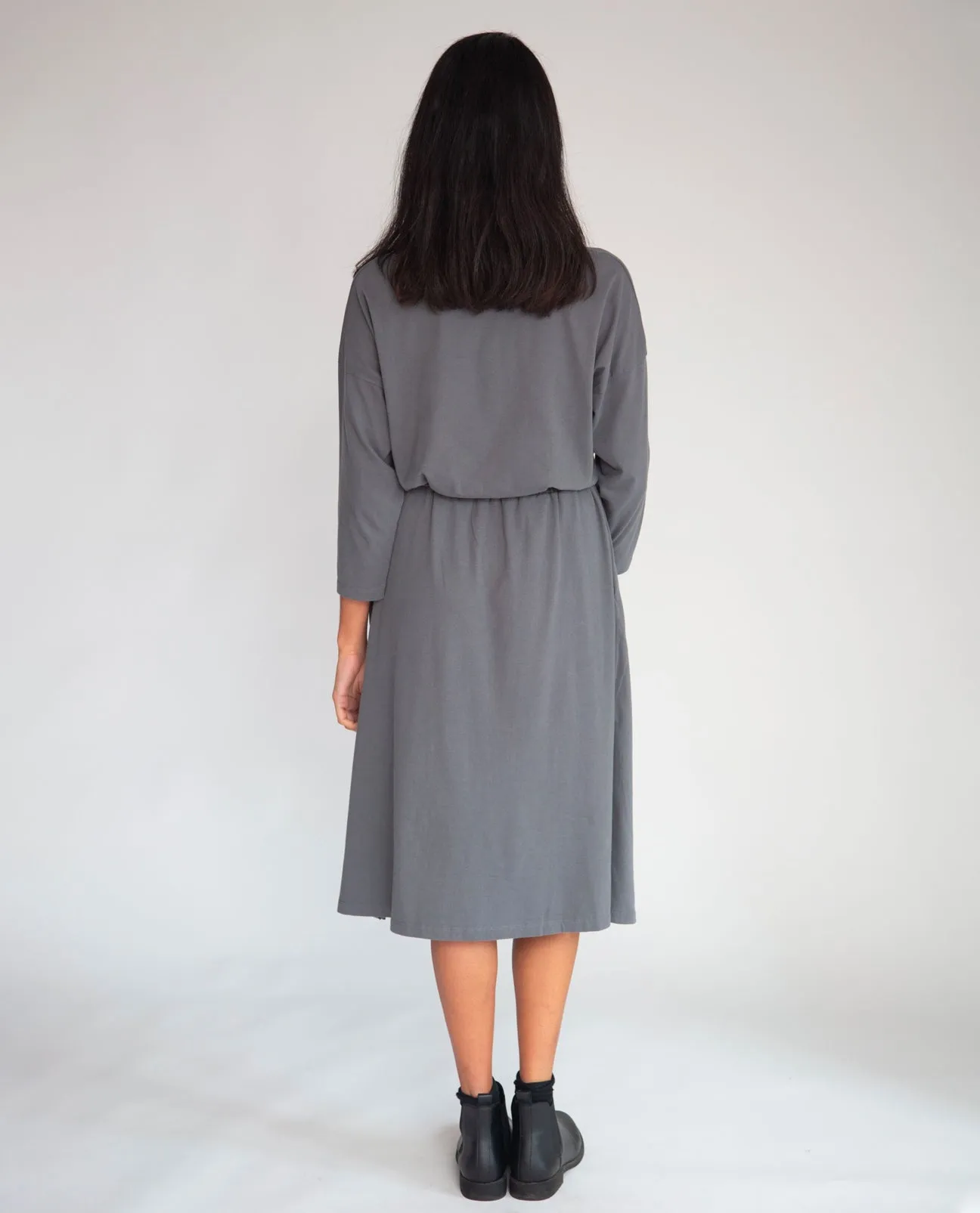 Bellamy Organic Cotton Dress In Charcoal