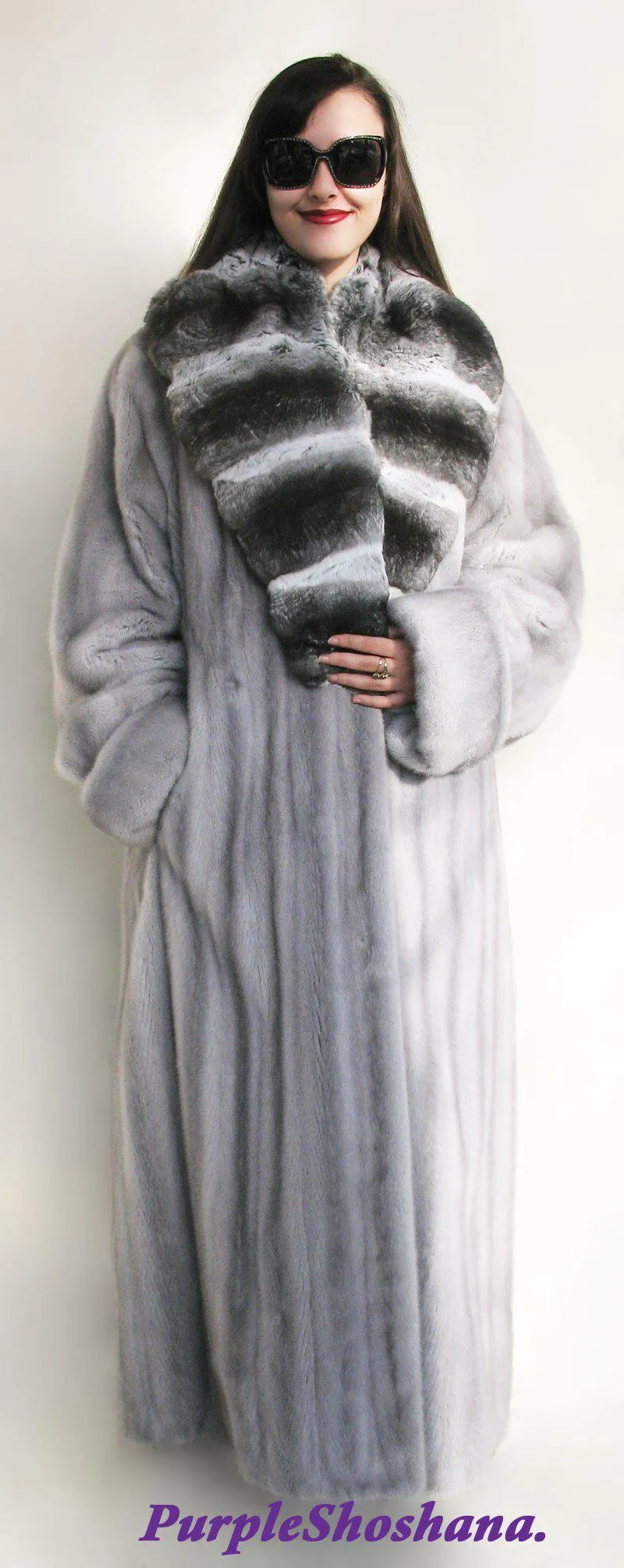 Glamorous Blue Sapphire Female Solid Silver Canadian Mink Fur Coat M/L