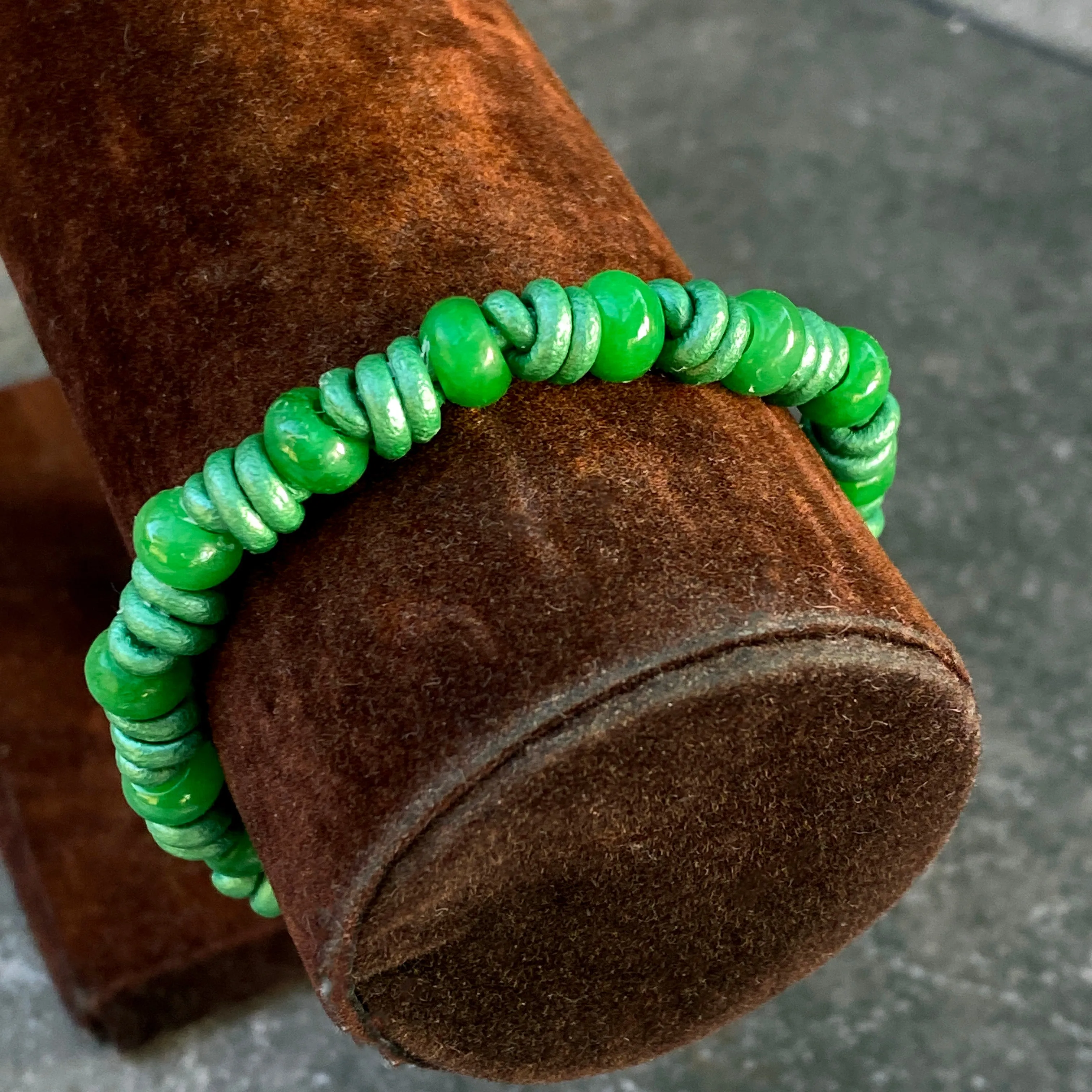 Hand knotted Jade gemstone on green Leather Bracelet